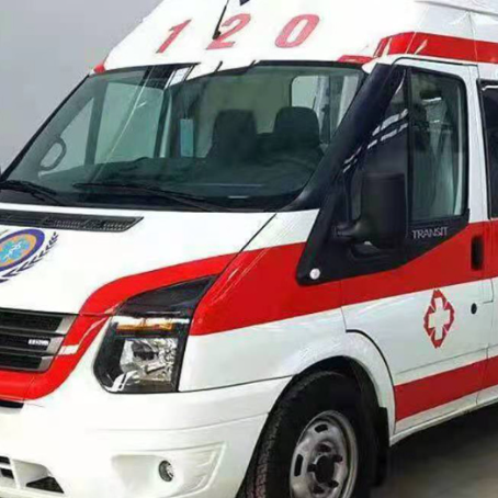 万冲镇非急救护送病人转院租赁救护车的优缺点对比